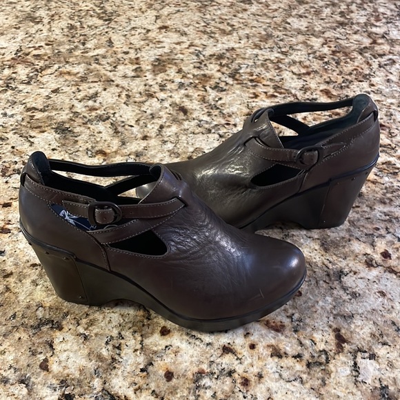 Dansko Wedge Platform Clogs! Gray. Size 38. EUC - Picture 4 of 6